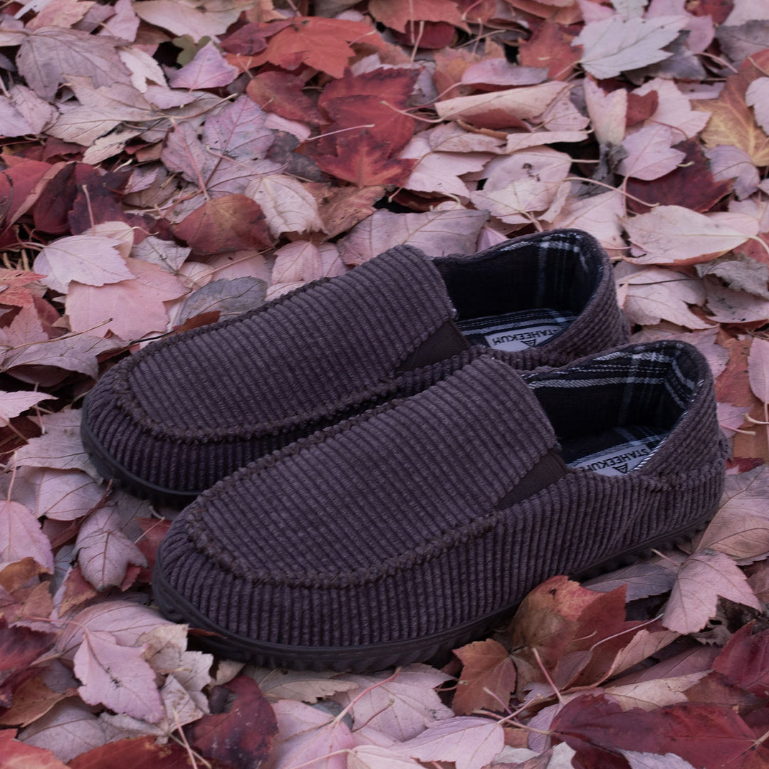 Men's Curbside Slipper - Chocolate - Staheekum