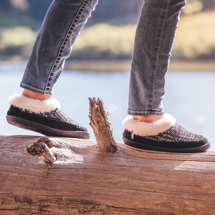 Women's Serene Slipper - Black - Staheekum